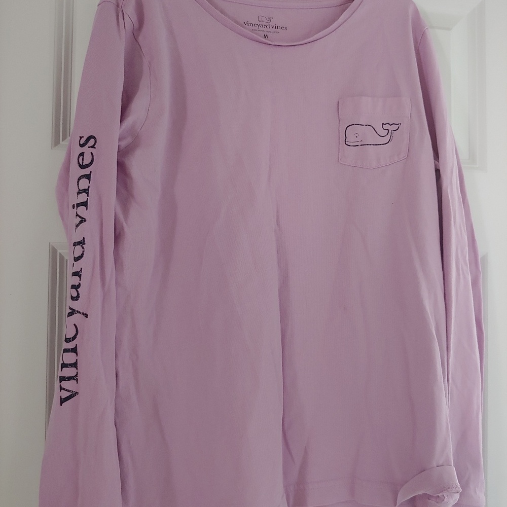 Light purple Vineyard Vines shirt medium